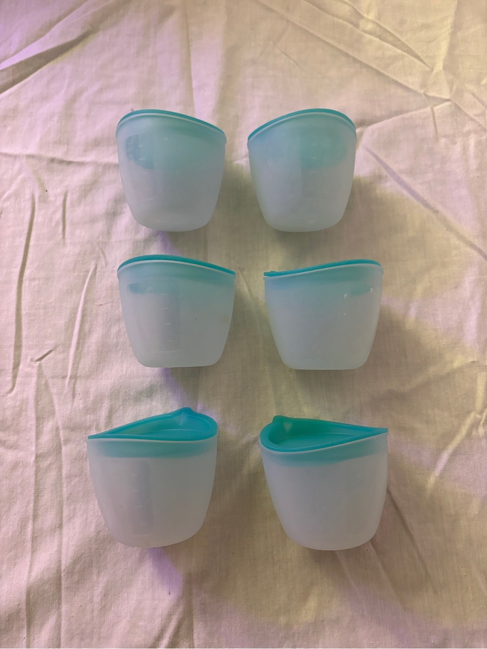 Pampered Chef Silicone Snack Cups with Teal Lids - 6 - Picture 3 of 3